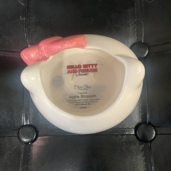 New Hello Kitty + Blue Sky Clayworks Pink Bow Apple Blossom Ceramic Candle - Picture 7 of 8